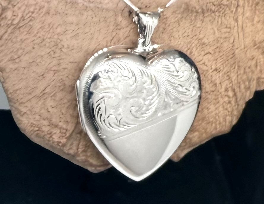 Large silver heart locket, half engraved pattern/ Large size