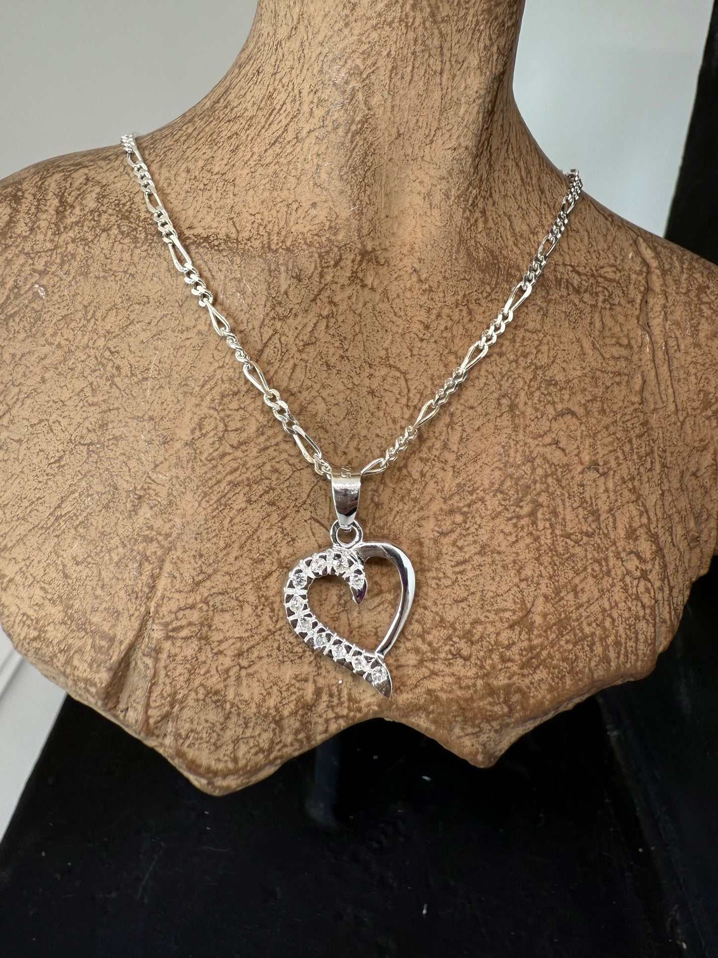 Sterling silver 925 heart pendant with cubic zirconia stones