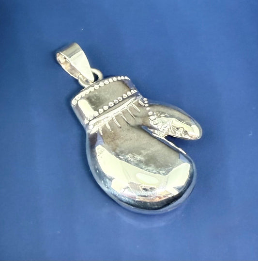 Sterling silver 925, boxing clover pendant