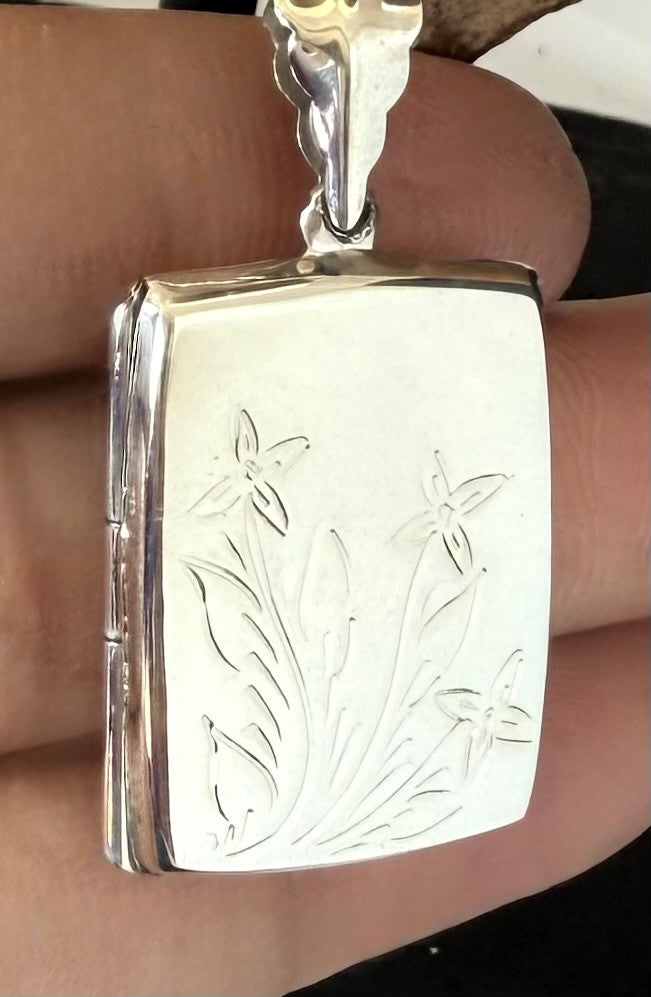 Sterling silver 925 rectangular locket with engraved flower pattern